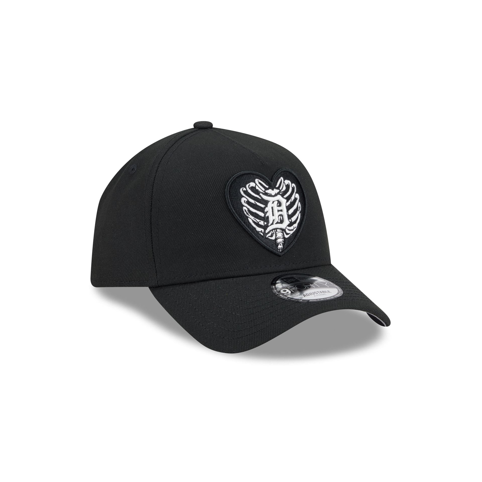 Detroit Tigers Skeletal Heart 9FORTY A-Frame Snapback Hat
