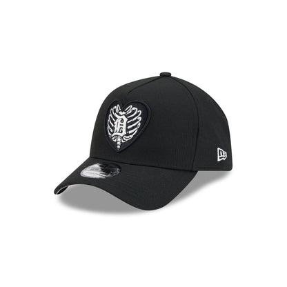 Detroit Tigers Skeletal Heart 9FORTY A-Frame Snapback Hat