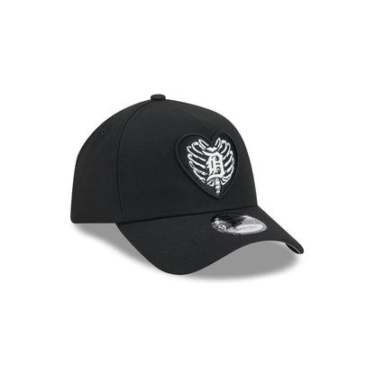Detroit Tigers Skeletal Heart 9FORTY A-Frame Snapback Hat