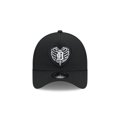 Detroit Tigers Skeletal Heart 9FORTY A-Frame Snapback Hat